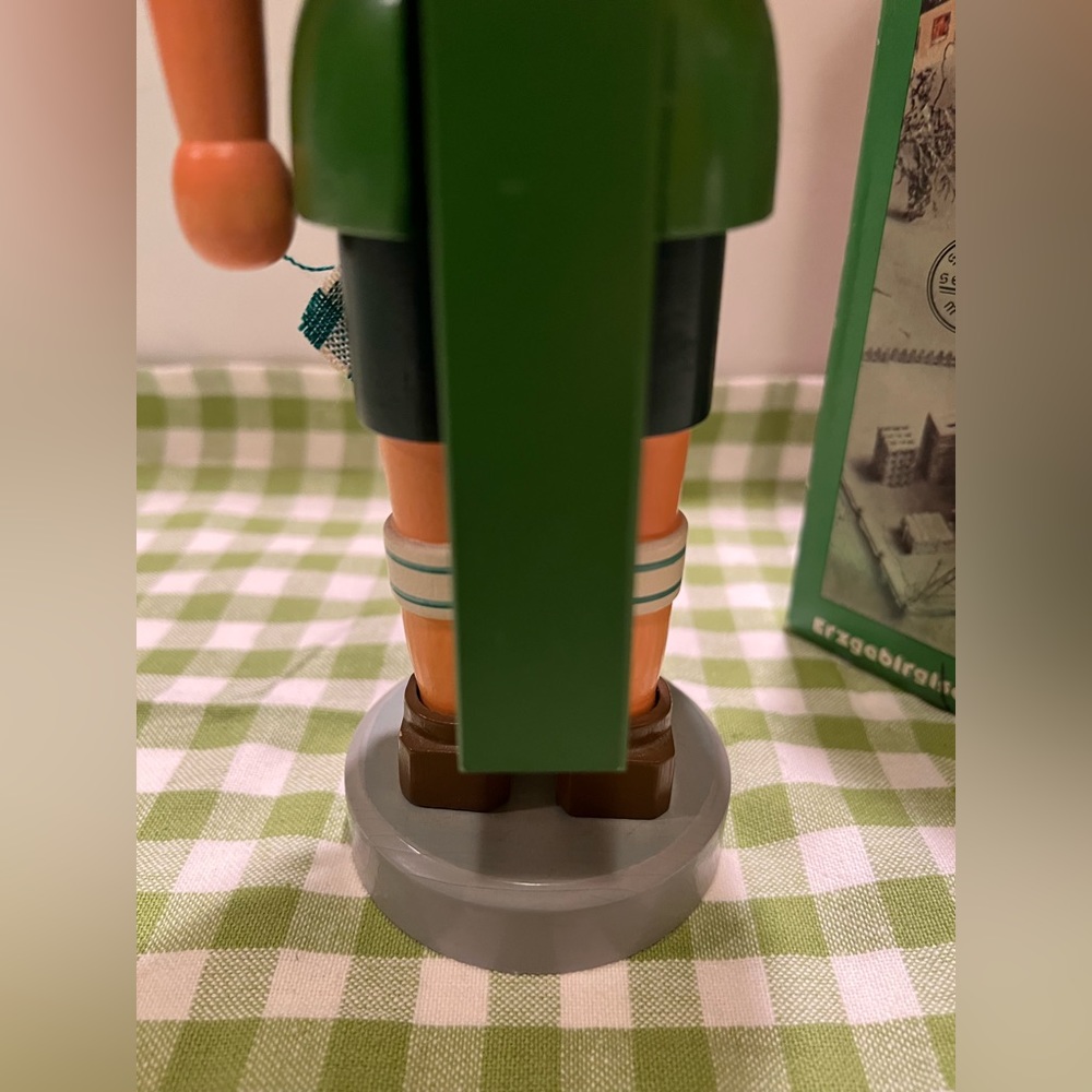 VINTAGE GERMAN NUTCRACKER. - Picture 10 of 14